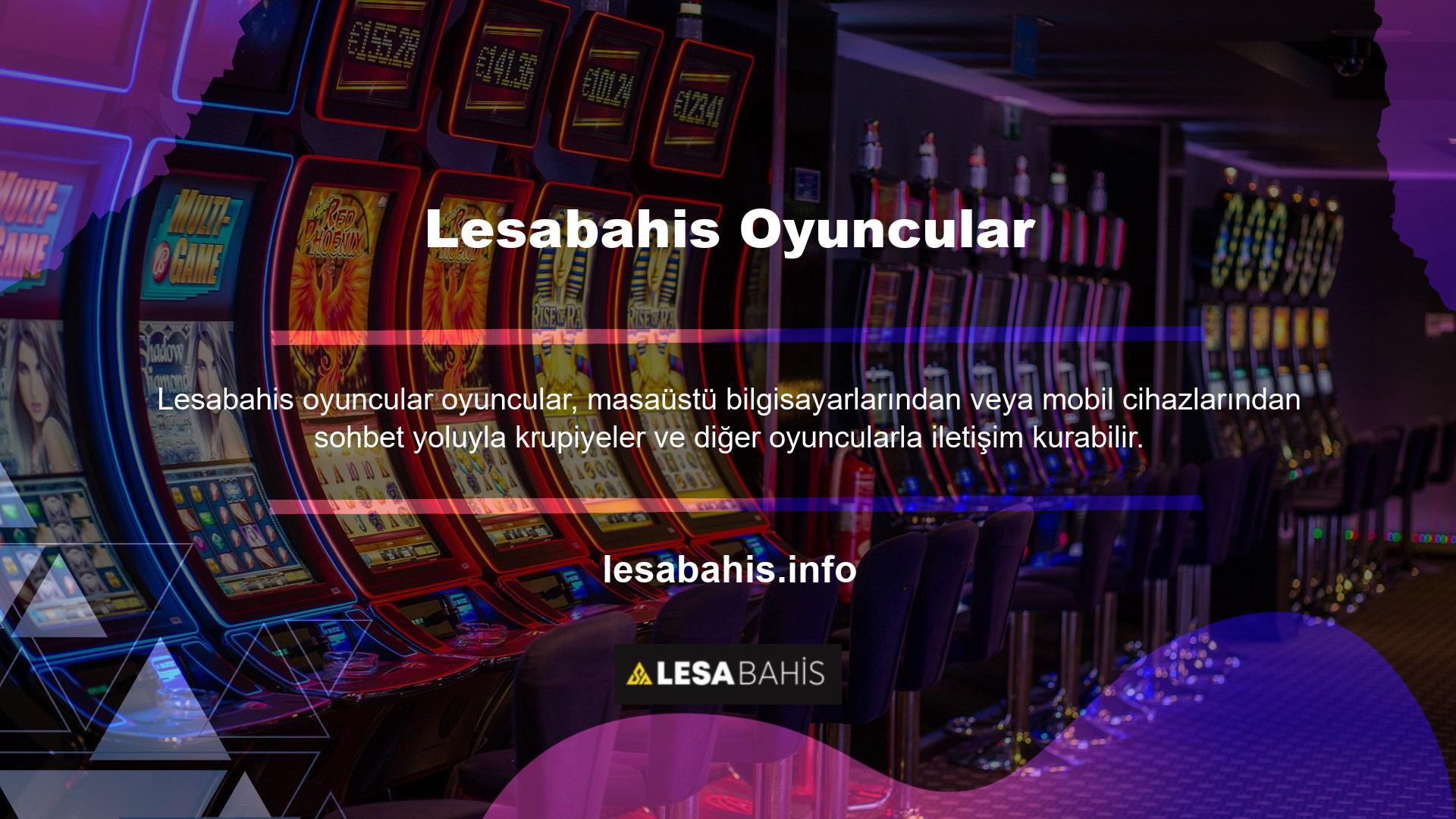 Birçok canlı rulet geliştiricisi, belirli çevrimiçi casinolara göre uyarlanmış canlı rulet oyunları içeren masalar sunar